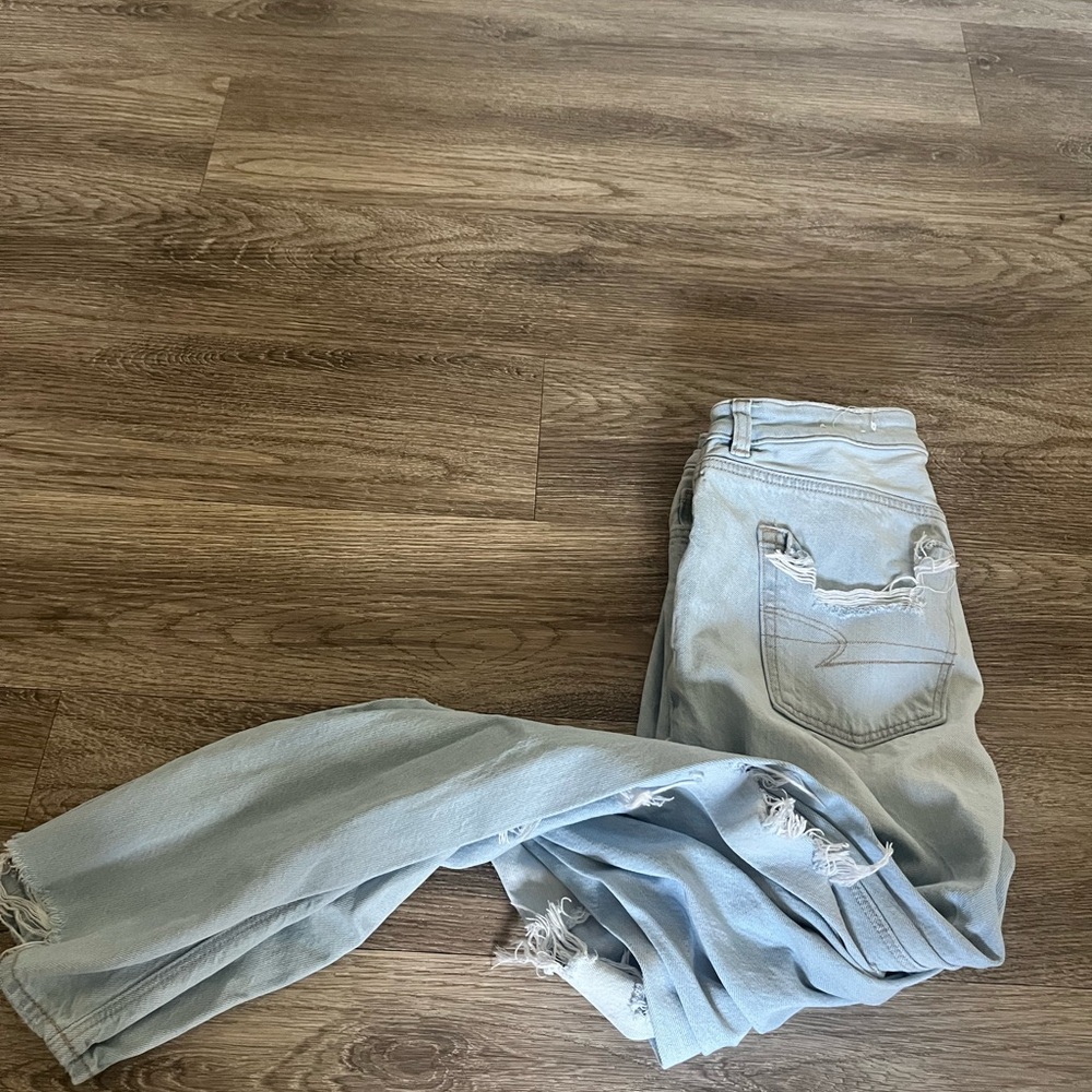 American Eagle Outfitters Light Blue Denim Jeans